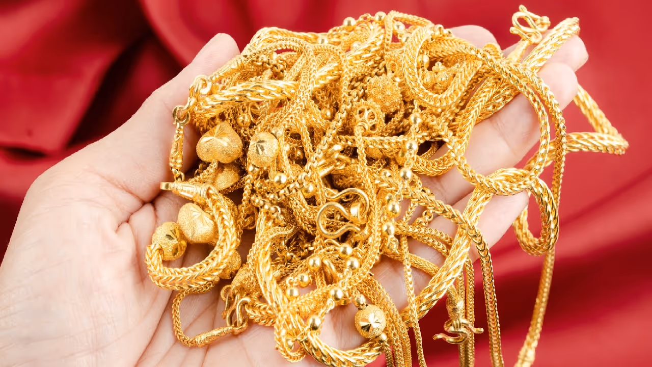 an image of business news